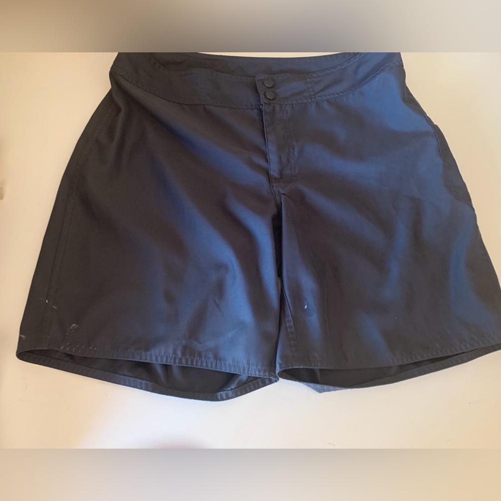 L. L. Bean Lightweight Polyester Women’s Dark Gray Shorts